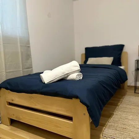 Mirabella House 홈스테이 제수프