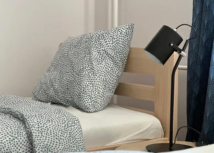 Homestay Mirabella House *